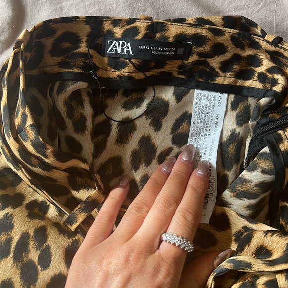 Xs zara leopard print skirt (shorts inside) worn once - Picture 8 of 8